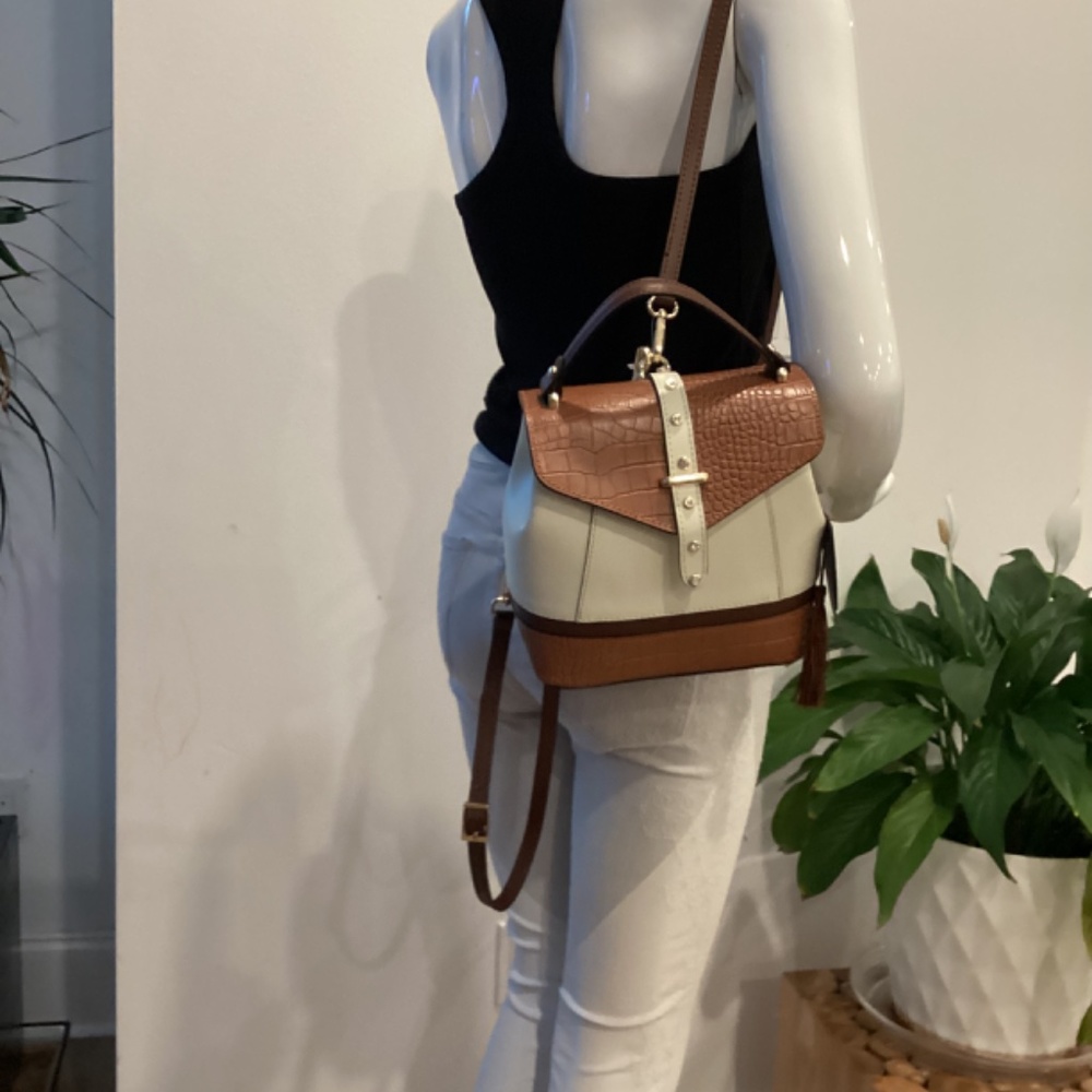 REDUCED NWT HOUSE OF HARLOW 1960 SHOULDER HAND BAG BACKPACK LEATHER ITALY - Picture 2 of 15